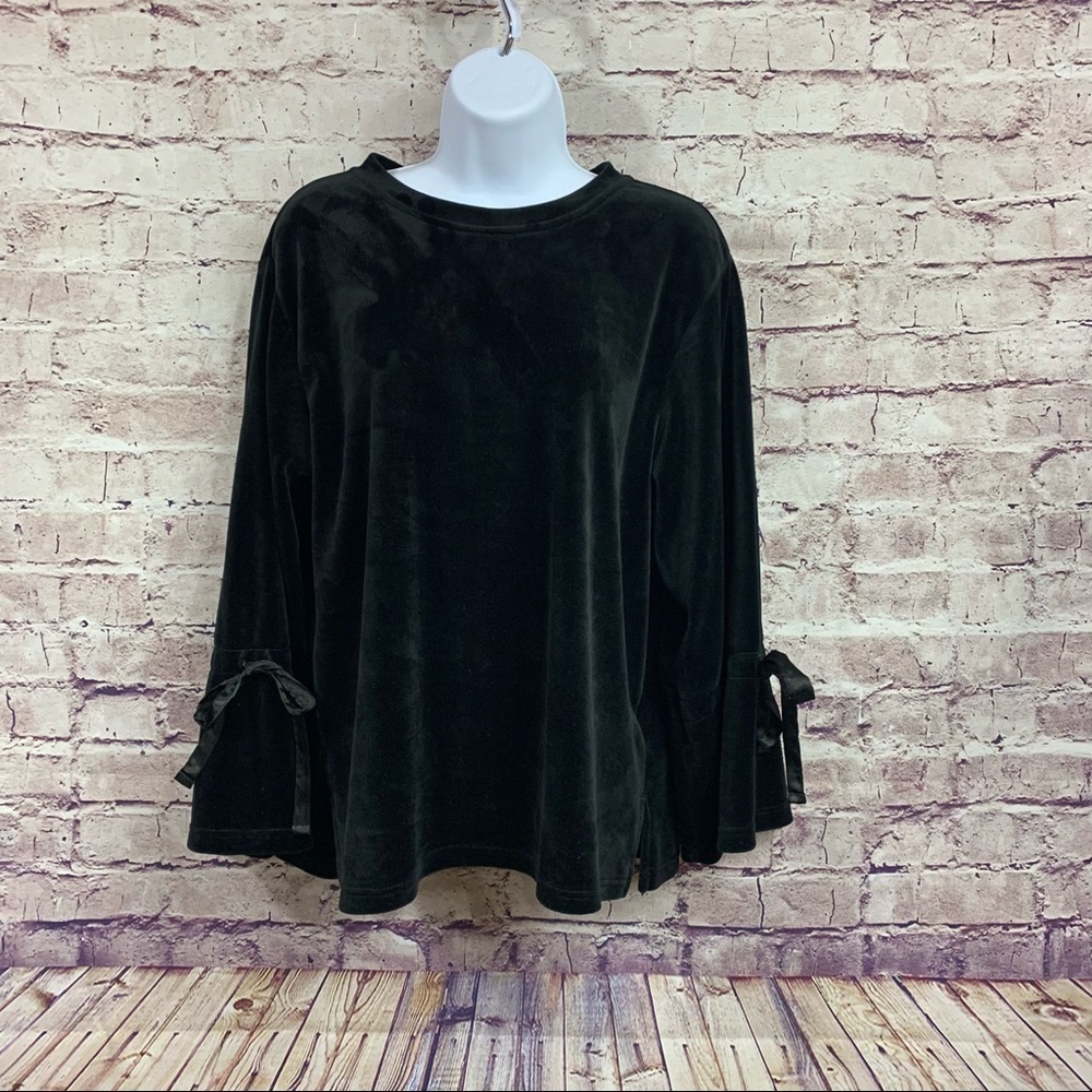 Philosophy Black Velour Bell Sleeve Top